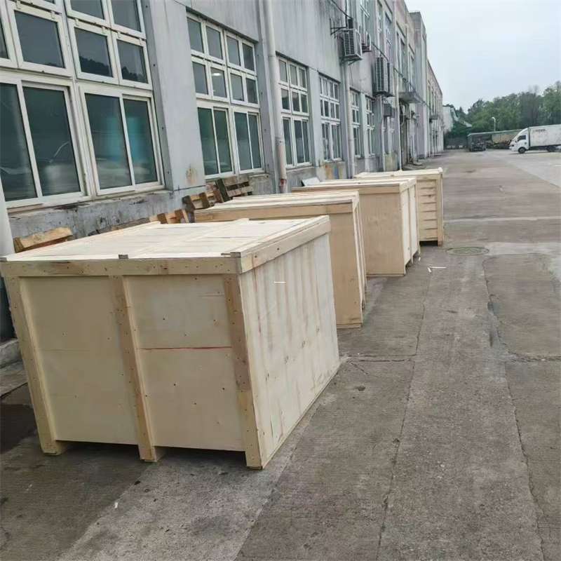 东阿县尼勒克县：物流专线的高效货运之旅